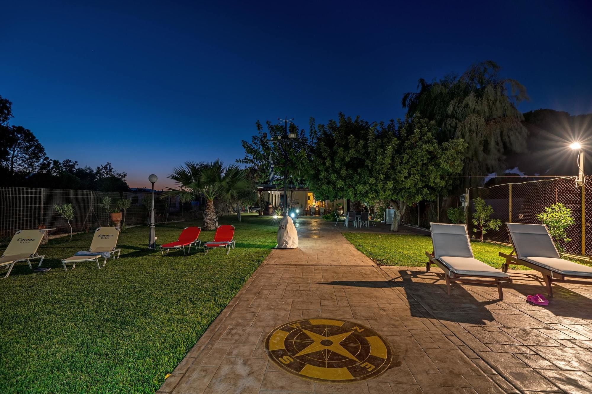 Maria'S Seaside Villa - House With 3 Rooms In Marathon, With Wonderful Εξωτερικό φωτογραφία