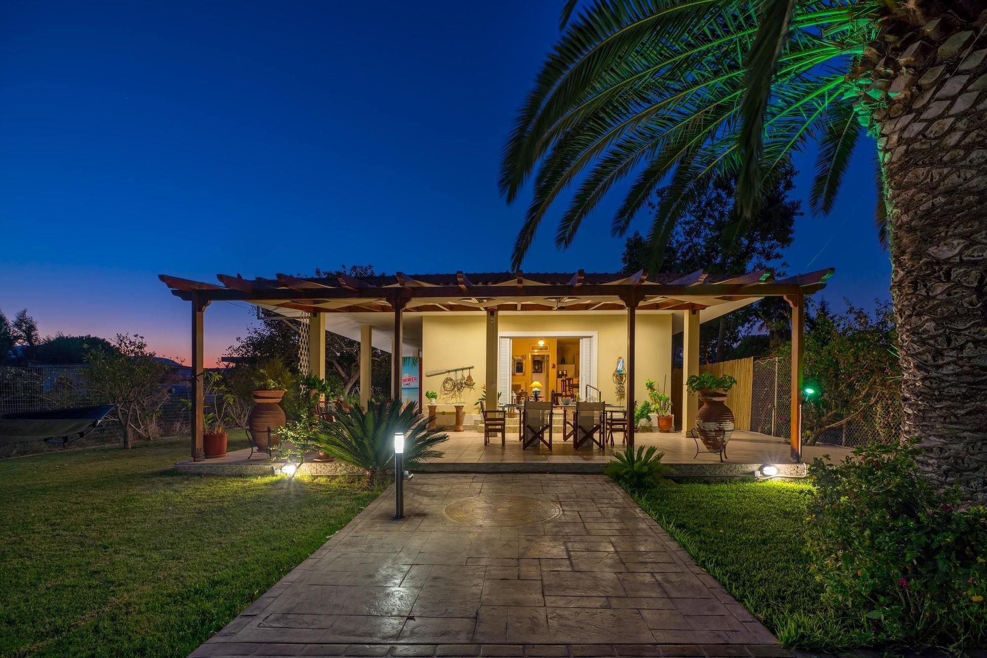 Maria'S Seaside Villa - House With 3 Rooms In Marathon, With Wonderful Εξωτερικό φωτογραφία