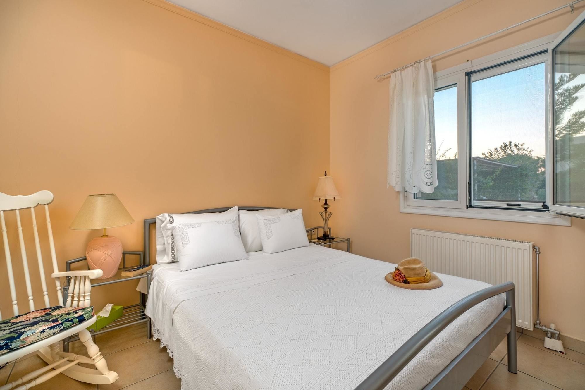 Maria'S Seaside Villa - House With 3 Rooms In Marathon, With Wonderful Εξωτερικό φωτογραφία