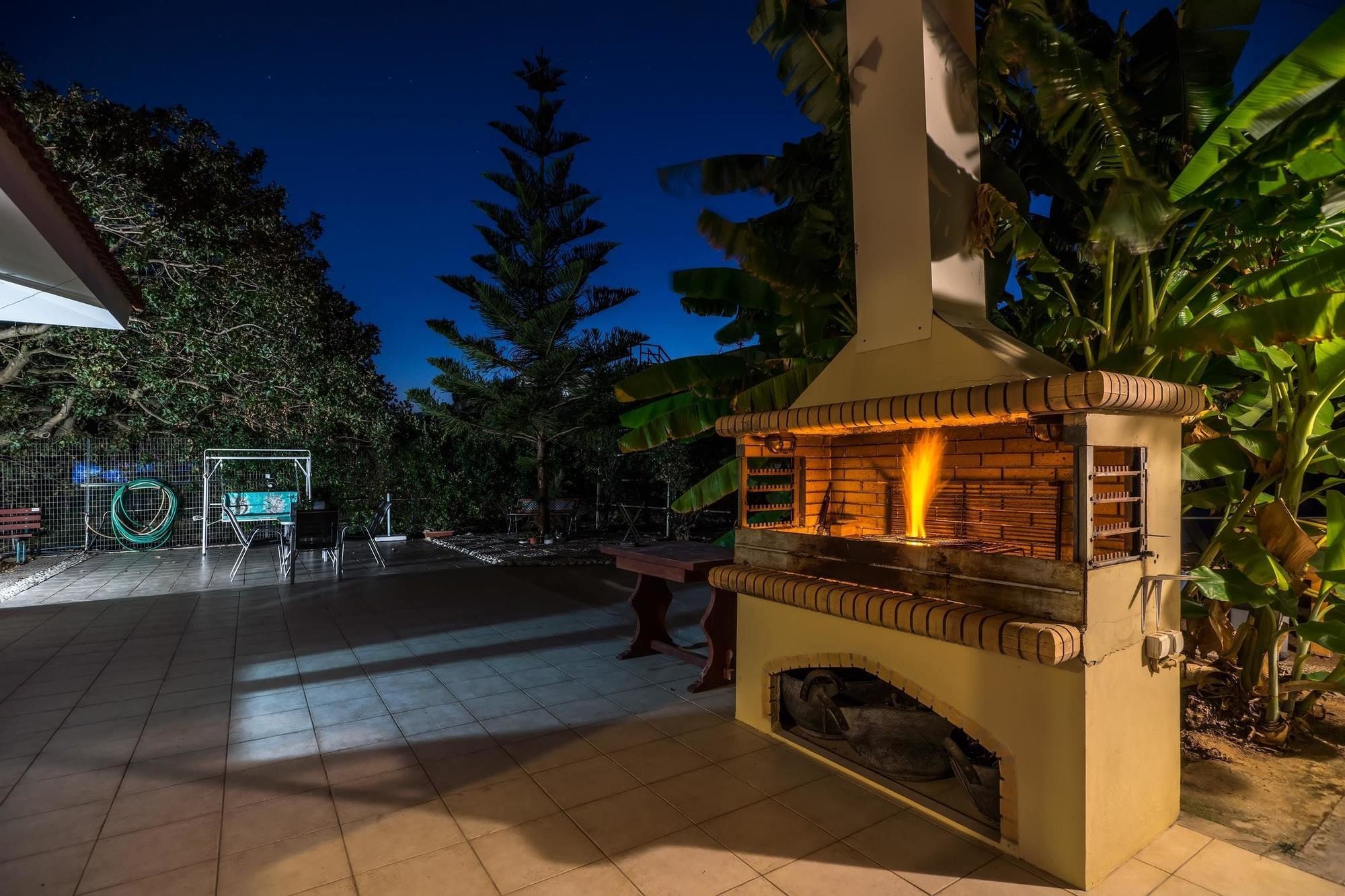 Maria'S Seaside Villa - House With 3 Rooms In Marathon, With Wonderful Εξωτερικό φωτογραφία