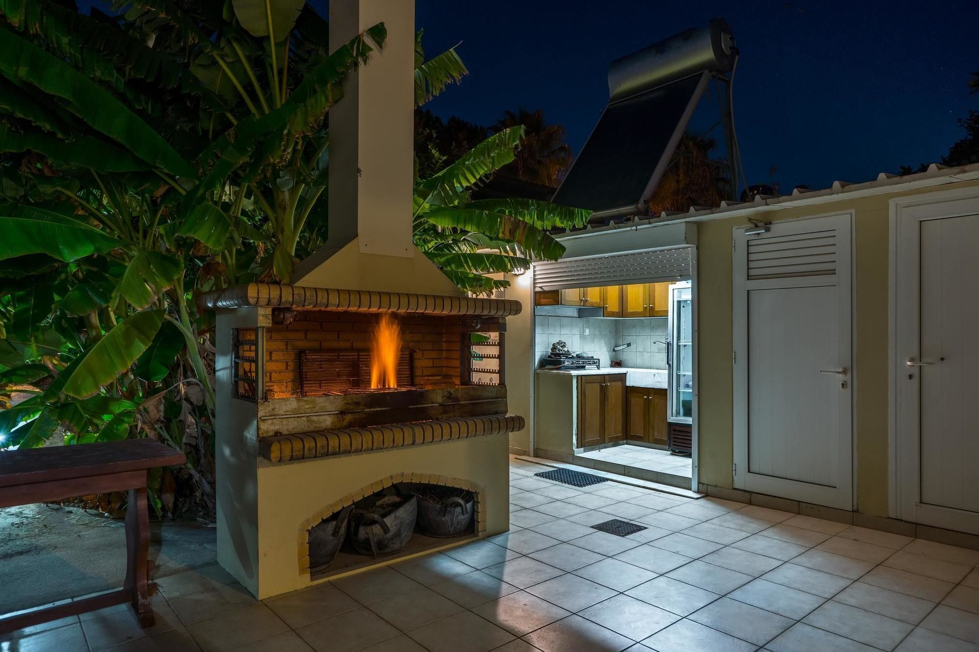 Maria'S Seaside Villa - House With 3 Rooms In Marathon, With Wonderful Εξωτερικό φωτογραφία