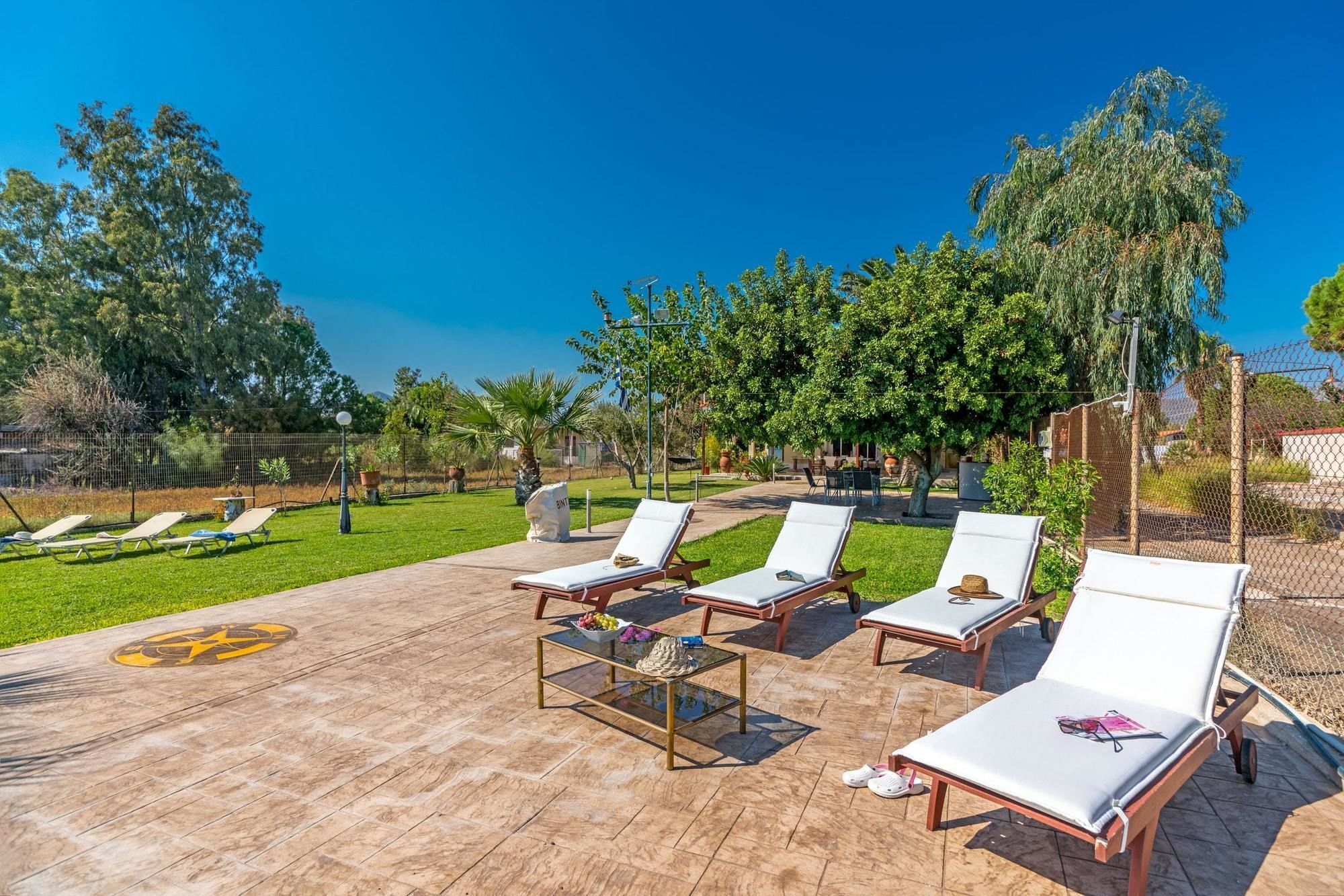Maria'S Seaside Villa - House With 3 Rooms In Marathon, With Wonderful Εξωτερικό φωτογραφία