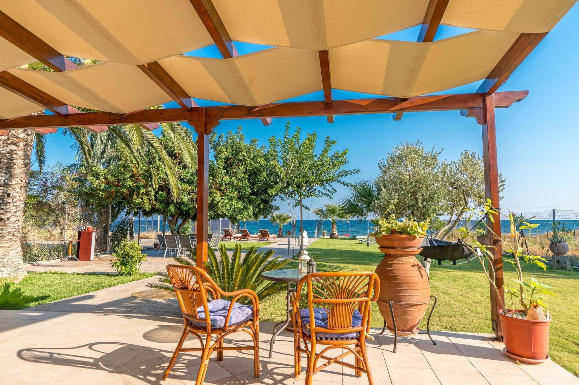 Maria'S Seaside Villa - House With 3 Rooms In Marathon, With Wonderful Εξωτερικό φωτογραφία